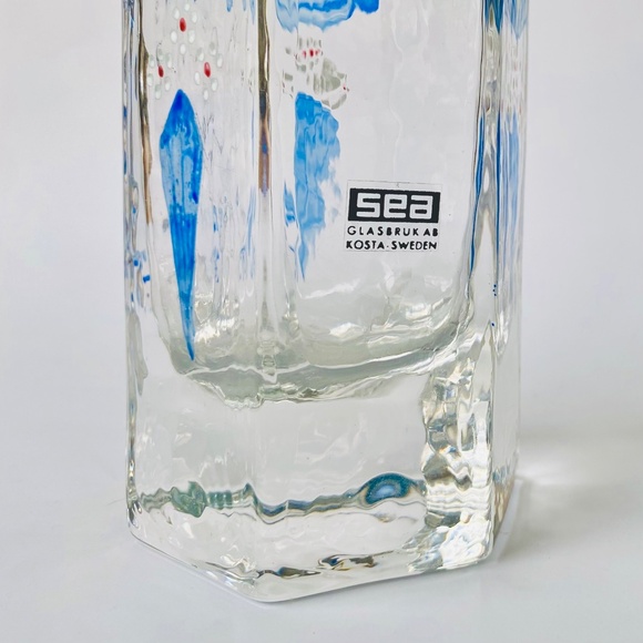 SEA Glasbruk Old Sweden Rune Strand 8" Hexagonal Glass Vase Painted Kurbits *VTG - Picture 5 of 9